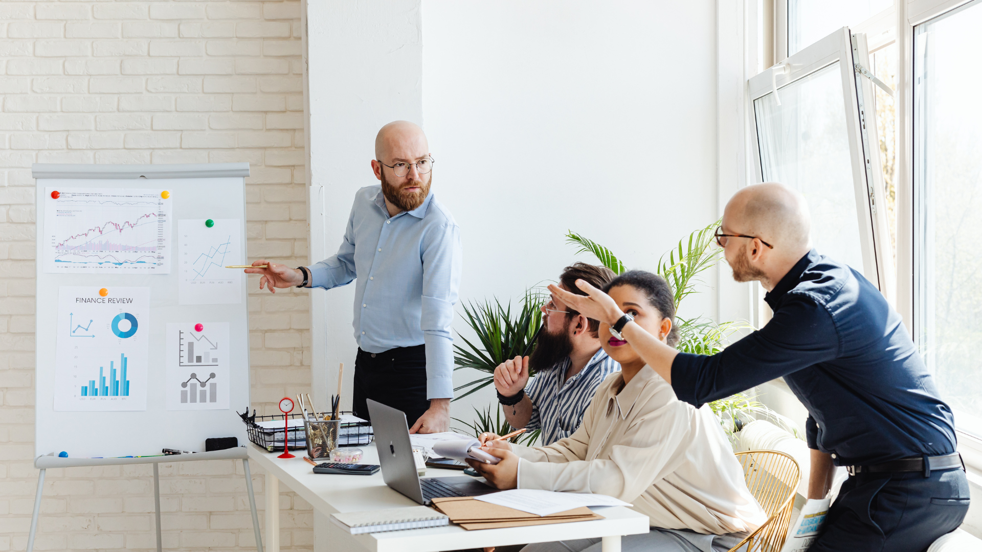 financial report meeting